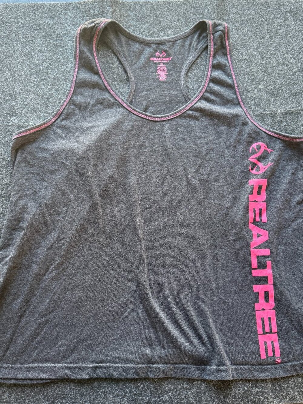 Realtree Women’s 2X Gray Pink Racerback Tank Top